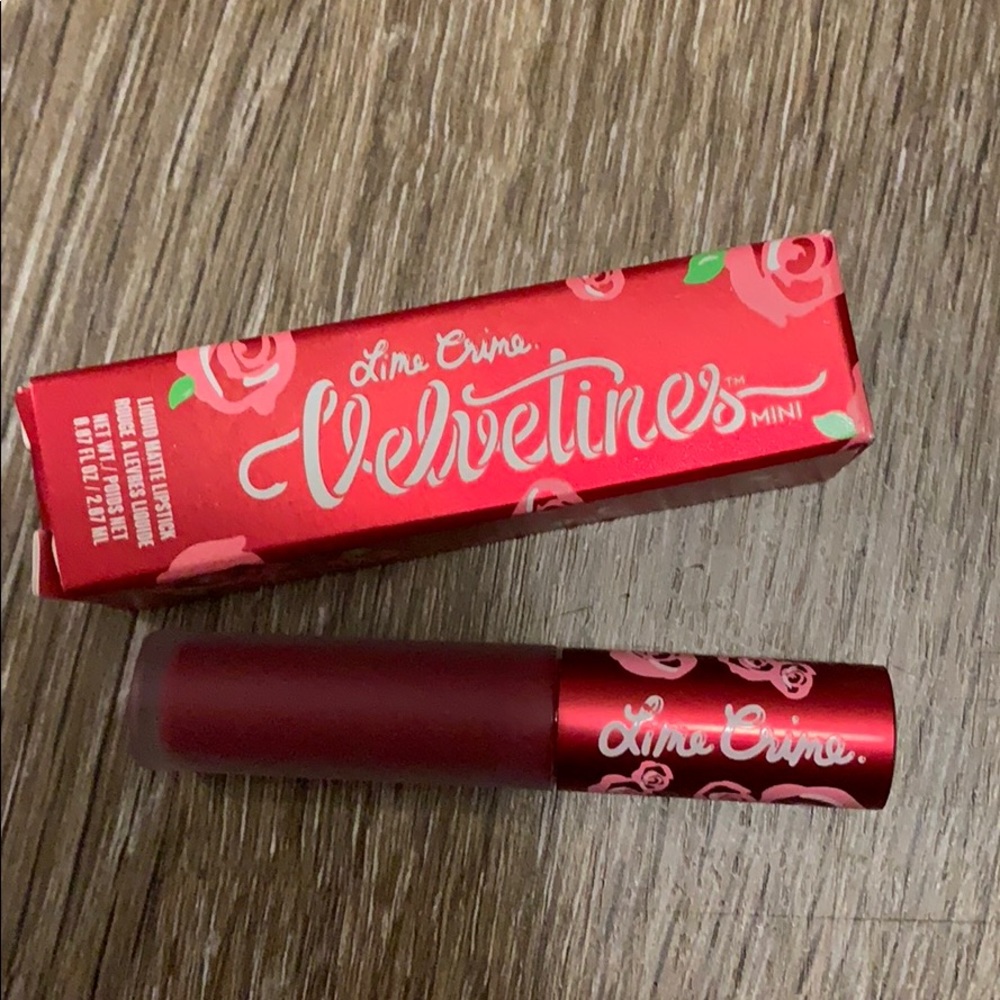 Deep red liquid Matt lip